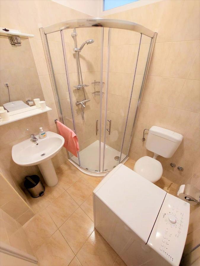 Apartment Big Lasan Vodice Kültér fotó