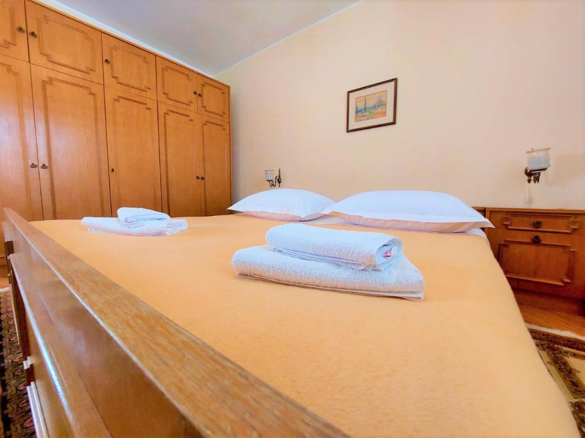 Apartment Big Lasan Vodice Kültér fotó