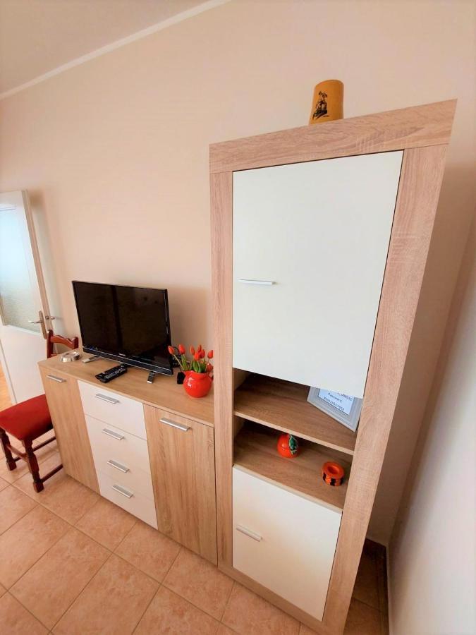 Apartment Big Lasan Vodice Kültér fotó